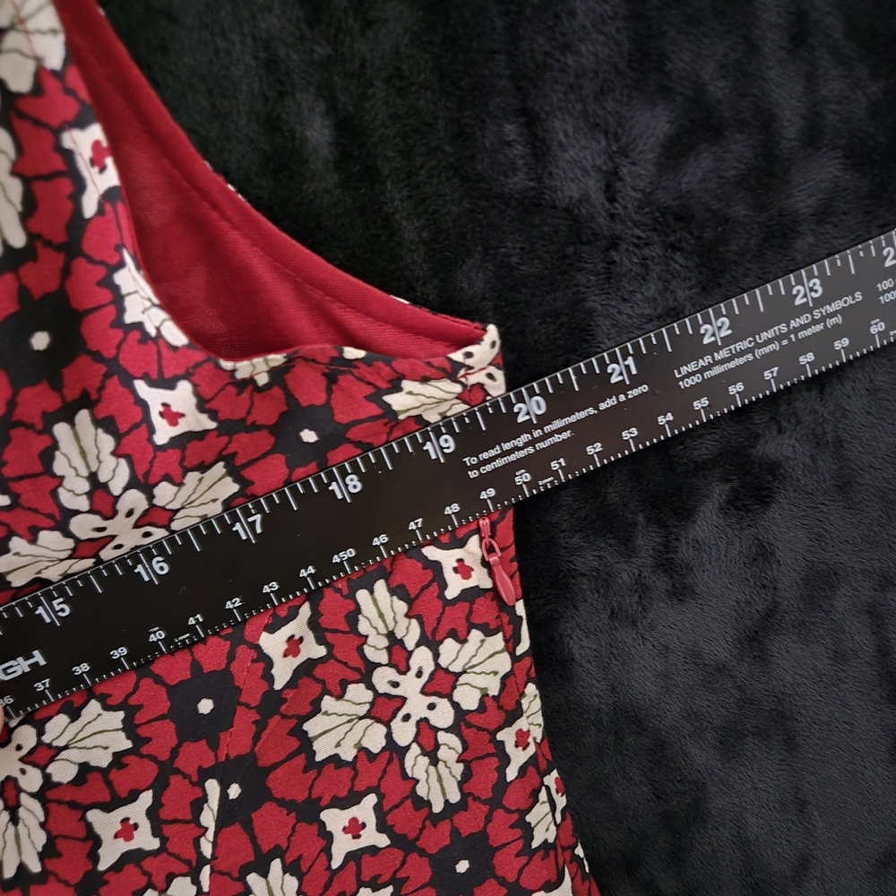 Red print dress - Picture 9 of 11